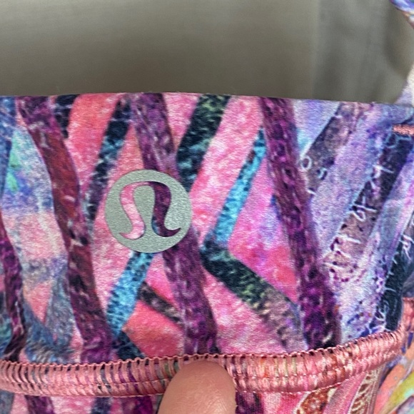 Lululemon Limited Edition Print Energy Sports Bra - Picture 5 of 7